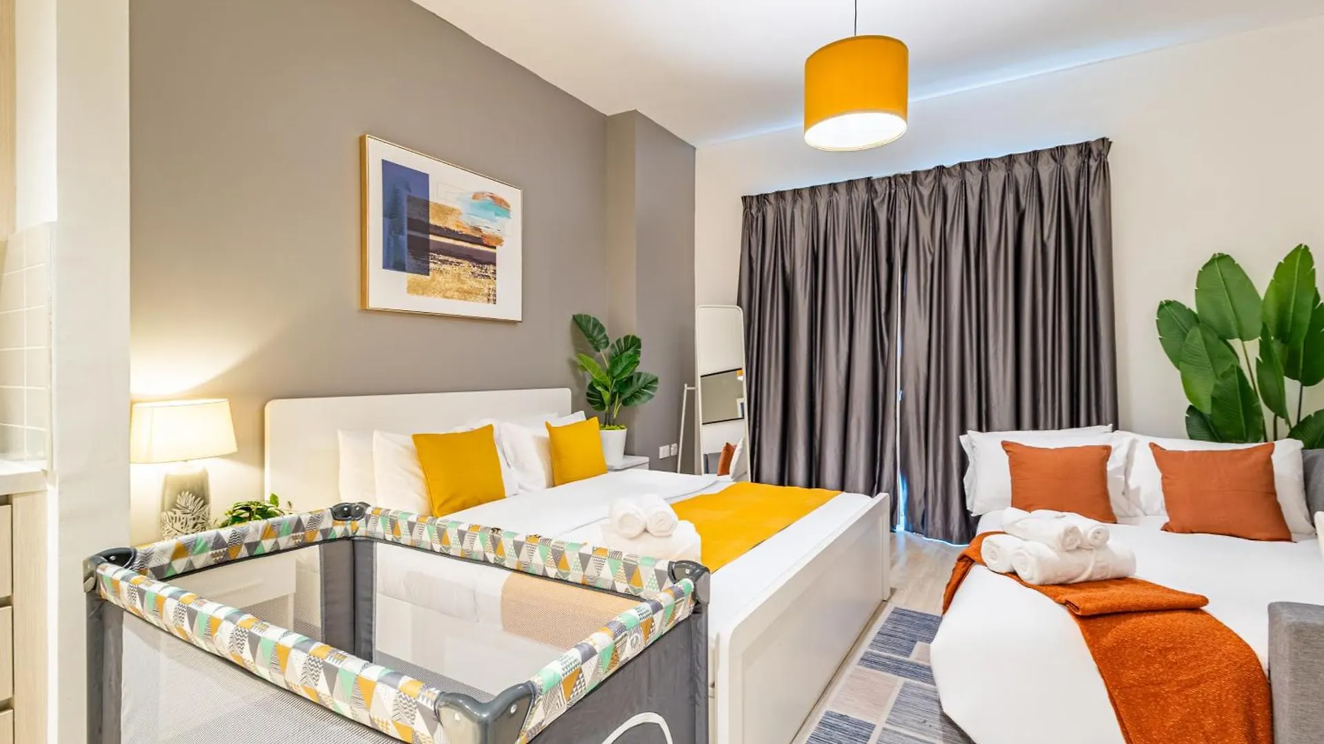 شقة Perfect Studio For Families Next To Ferrari World, Sea World, Warner Bros World & Yas Mall أبو ظبي